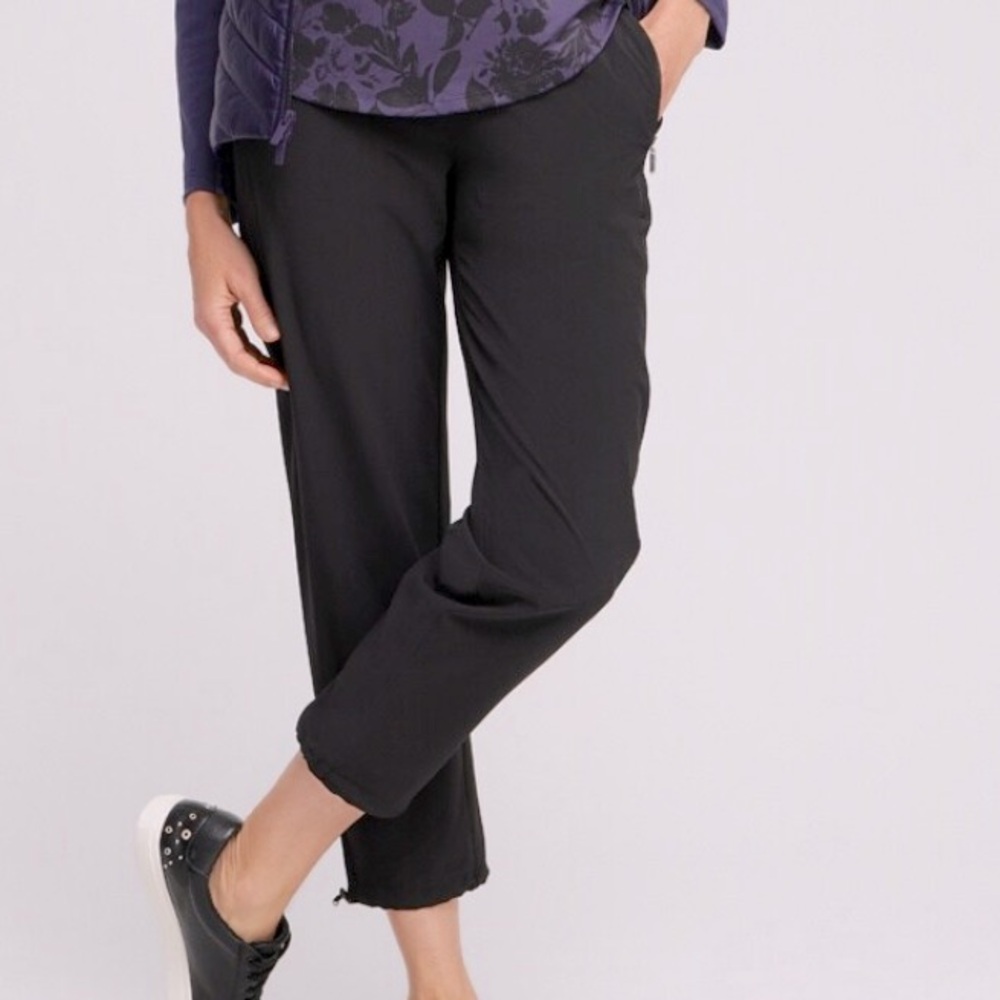 Chicos Zenergy® UPF Neema Bungee Crop Pants